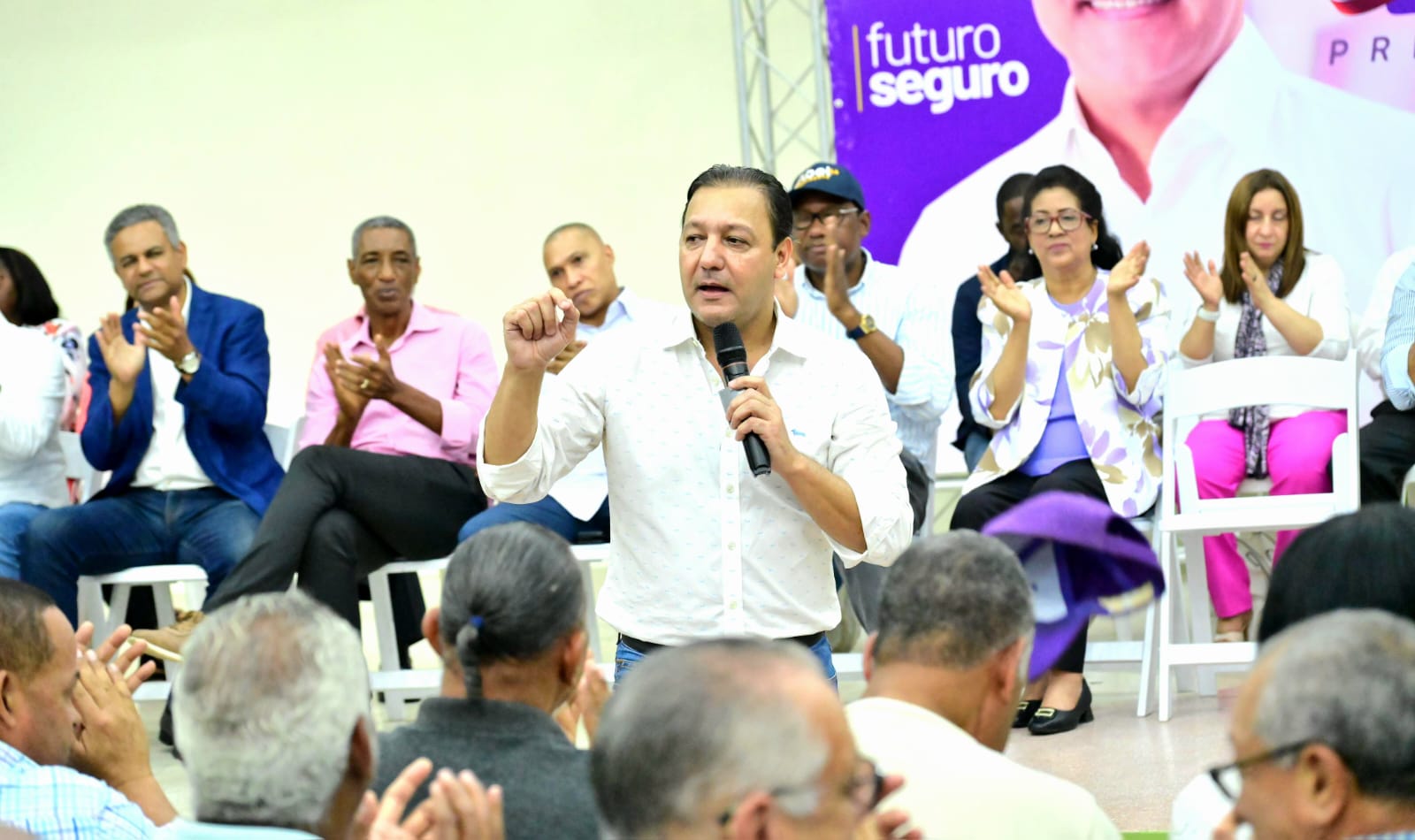 Abel Martínez: Llama a  peledeísta a trabajar con compromiso y corazón para devolverle el Gobierno al pueblo.